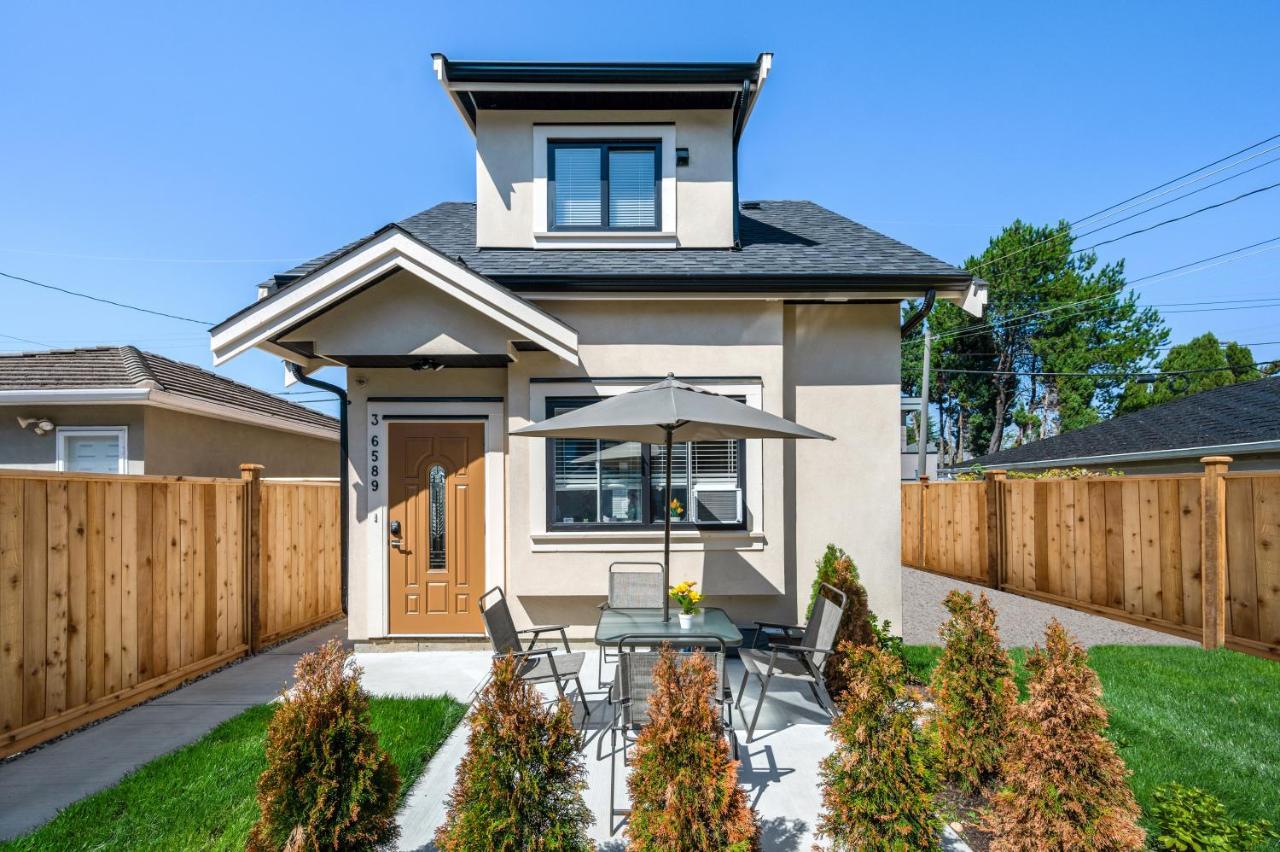 Three Bedrooms Brand New Laneway House Near Public Transit แวนคูเวอร์ ภายนอก รูปภาพ
