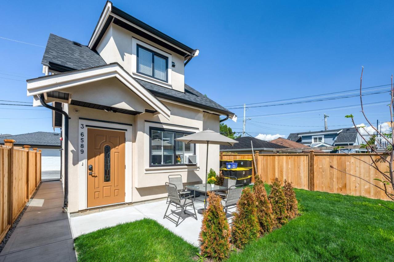 Three Bedrooms Brand New Laneway House Near Public Transit แวนคูเวอร์ ภายนอก รูปภาพ